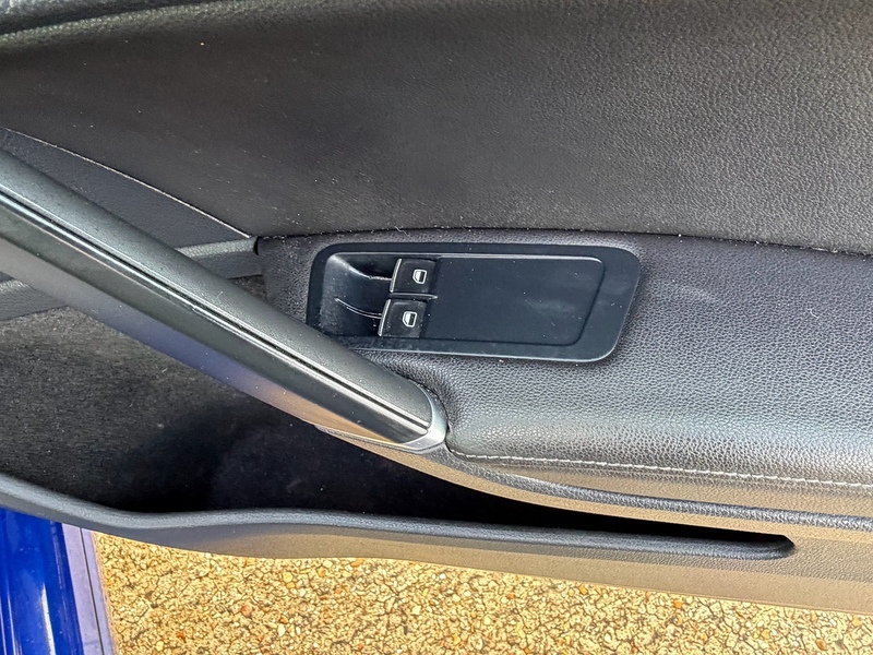 Volkswagen Golf 2.0 TSI BlueMotion Tech R Hatchback 3dr Petrol Manual 4Motion Euro 6 (s/s) (300 ps) - U10003800