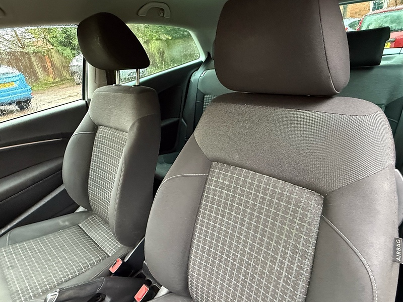 Volkswagen Polo 1.0 Match Edition Hatchback 3dr Petrol Manual Euro 6 (s/s) (75 ps) - U10003801