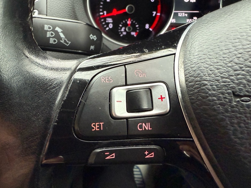 Volkswagen Polo 1.0 Match Edition Hatchback 3dr Petrol Manual Euro 6 (s/s) (75 ps) - U10003801