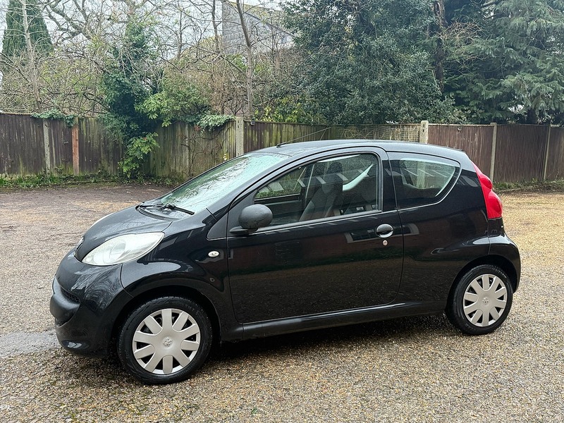 Peugeot 107 1.0 12V Urban Lite Hatchback 3dr Petrol Manual Euro 4 (68 ps) - U10003803