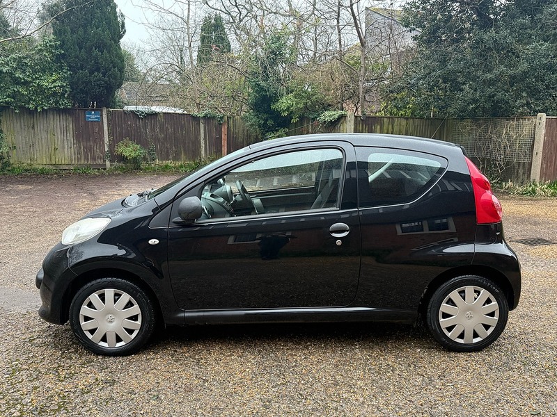 Peugeot 107 1.0 12V Urban Lite Hatchback 3dr Petrol Manual Euro 4 (68 ps) - U10003803