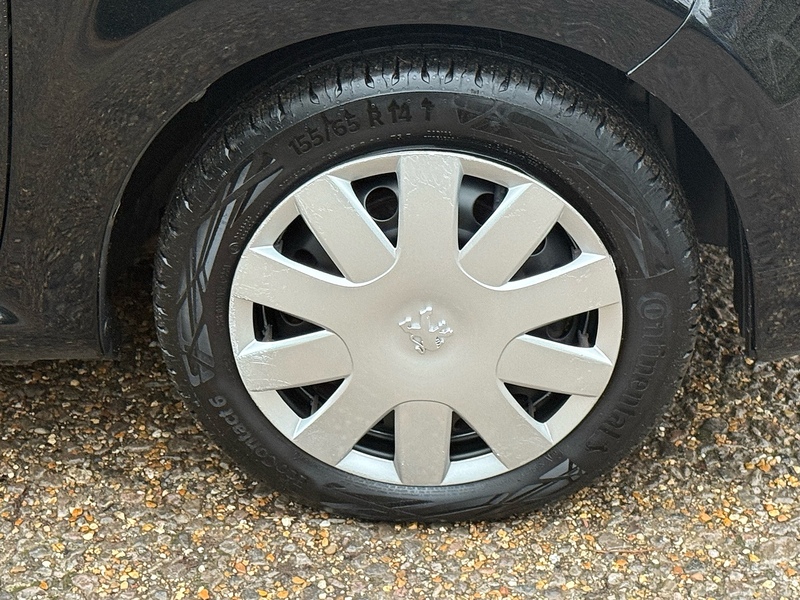 Peugeot 107 1.0 12V Urban Lite Hatchback 3dr Petrol Manual Euro 4 (68 ps) - U10003803