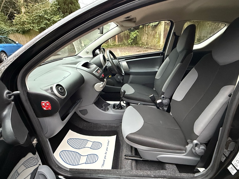 Peugeot 107 1.0 12V Urban Lite Hatchback 3dr Petrol Manual Euro 4 (68 ps) - U10003803