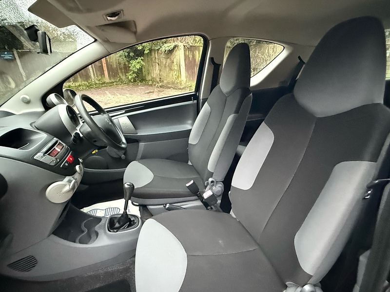 Peugeot 107 1.0 12V Urban Lite Hatchback 3dr Petrol Manual Euro 4 (68 ps) - U10003803