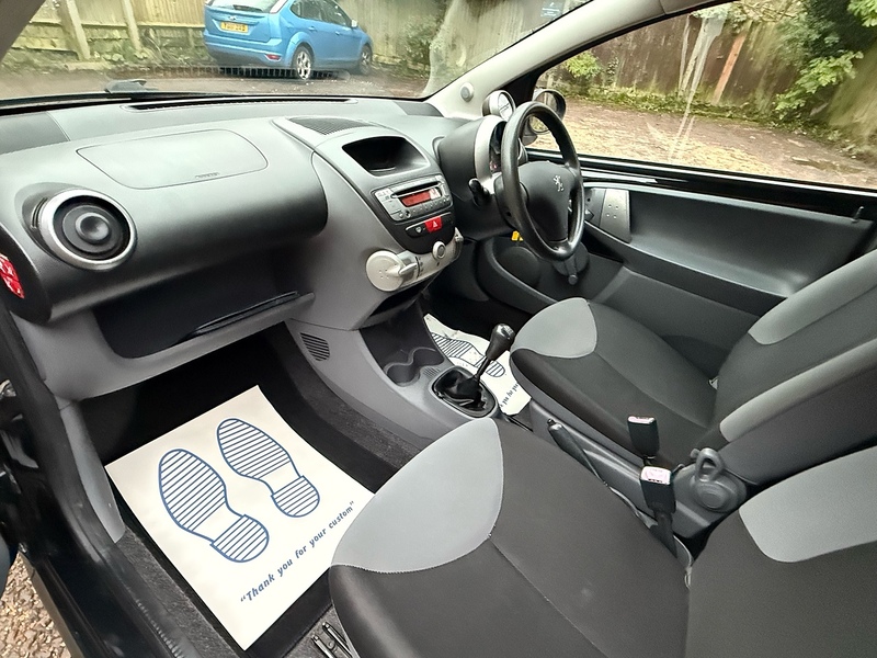 Peugeot 107 1.0 12V Urban Lite Hatchback 3dr Petrol Manual Euro 4 (68 ps) - U10003803