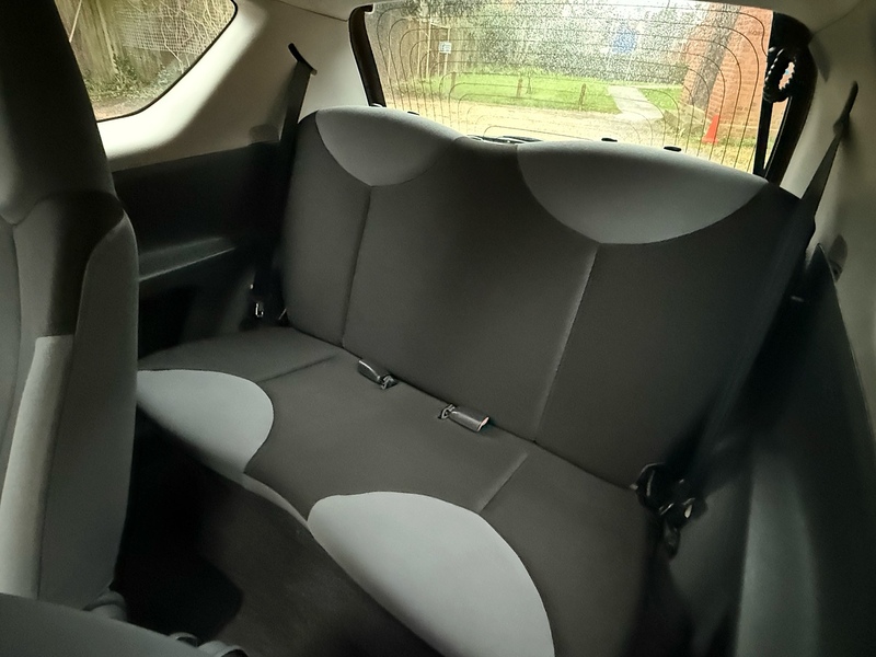 Peugeot 107 1.0 12V Urban Lite Hatchback 3dr Petrol Manual Euro 4 (68 ps) - U10003803