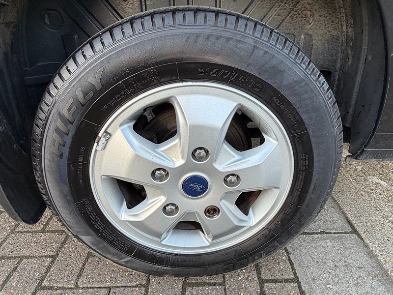 Ford Transit Custom 2.0 TDCi 290 Limited Panel Van 5dr Diesel Manual L1 H1 (163 g/km, 128 bhp) - U10003806