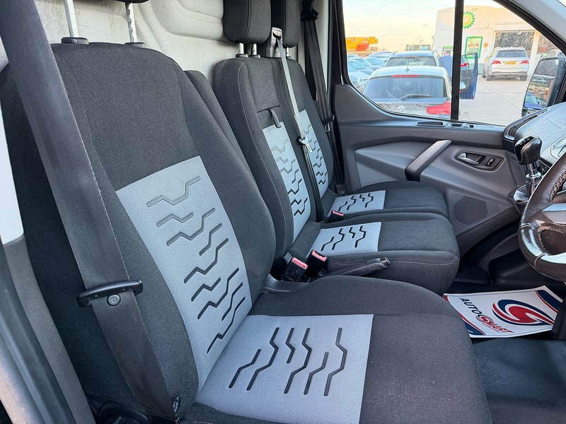 Ford Transit Custom 2.0 TDCi 290 Limited Panel Van 5dr Diesel Manual L1 H1 (163 g/km, 128 bhp) - U10003806
