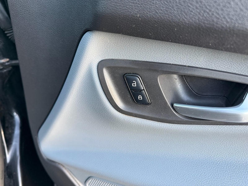 Ford Transit Custom 2.0 TDCi 290 Limited Panel Van 5dr Diesel Manual L1 H1 (163 g/km, 128 bhp) - U10003806