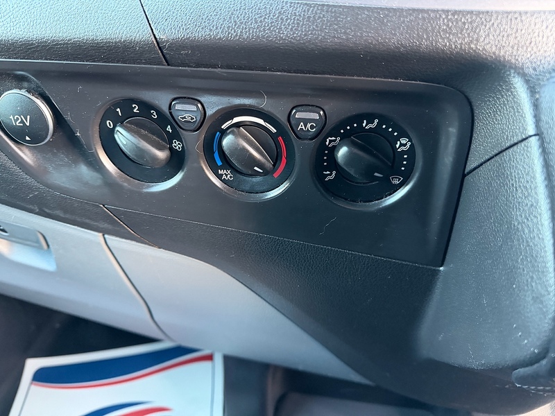 Ford Transit Custom 2.0 TDCi 290 Limited Panel Van 5dr Diesel Manual L1 H1 (163 g/km, 128 bhp) - U10003806