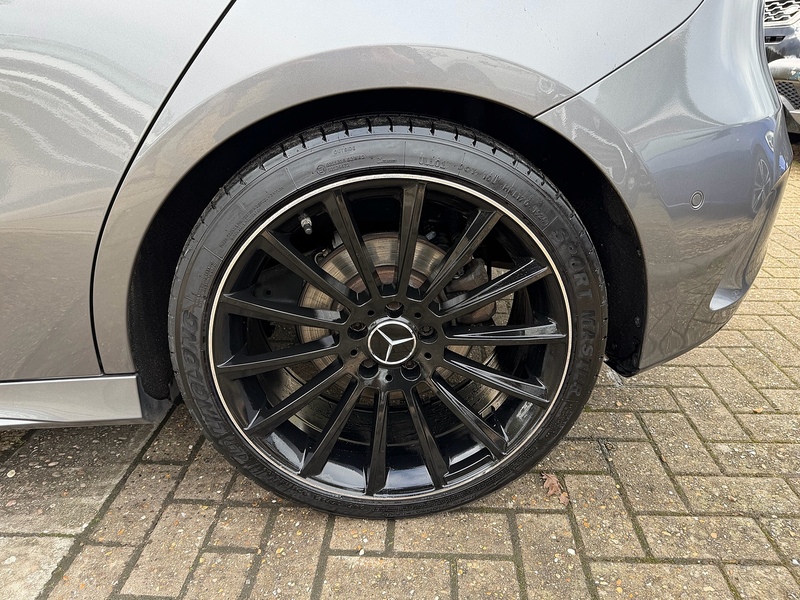 Mercedes-Benz A Class 1.3 A200 AMG Line (Premium) Hatchback 5dr Petrol 7G-DCT Euro 6 (s/s) (163 ps) - U10003808