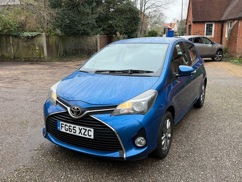 Toyota Yaris 1.33 Dual VVT-i Icon Hatchback 5dr Petrol Manual Euro 5 Euro 5 (99 ps) - U10003809
