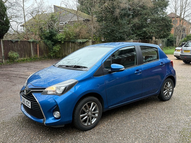 Toyota Yaris 1.33 Dual VVT-i Icon Hatchback 5dr Petrol Manual Euro 5 Euro 5 (99 ps) - U10003809