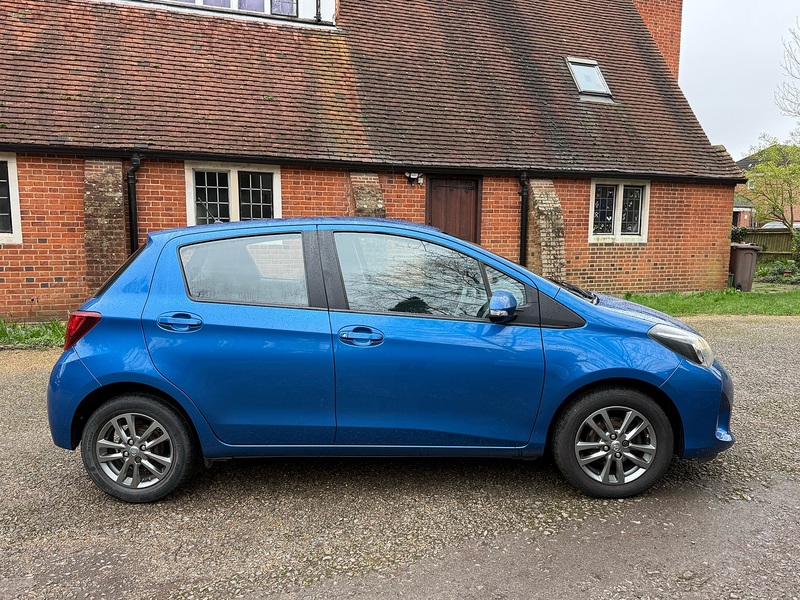 Toyota Yaris 1.33 Dual VVT-i Icon Hatchback 5dr Petrol Manual Euro 5 Euro 5 (99 ps) - U10003809