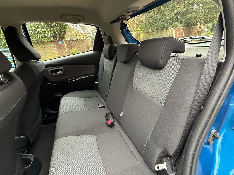Toyota Yaris 1.33 Dual VVT-i Icon Hatchback 5dr Petrol Manual Euro 5 Euro 5 (99 ps) - U10003809