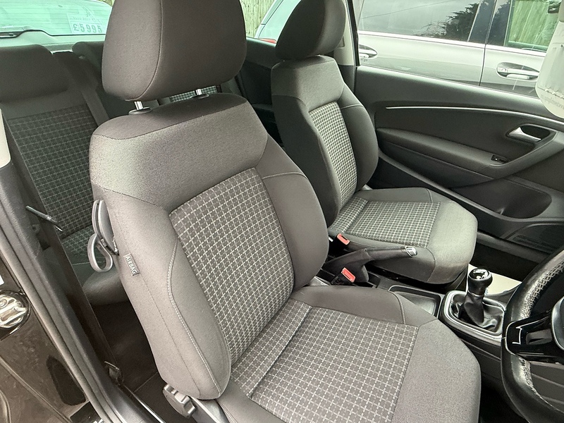 Volkswagen Polo 1.0 BlueMotion Tech Match Edition Hatchback 3dr Petrol Manual Euro 6 (s/s) (75 ps) - U10003814