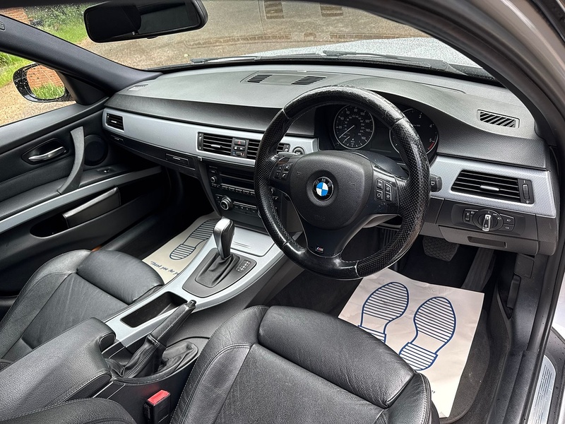 BMW 3 Series 2.0 320d M Sport Touring 5dr Diesel Manual Euro 5 (184 ps) - U10003816
