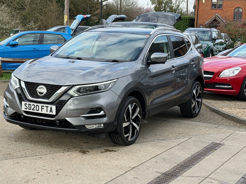 Nissan Qashqai 1.3 DIG-T Tekna SUV 5dr Petrol Manual Euro 6 (s/s) (140 ps) - U10003819