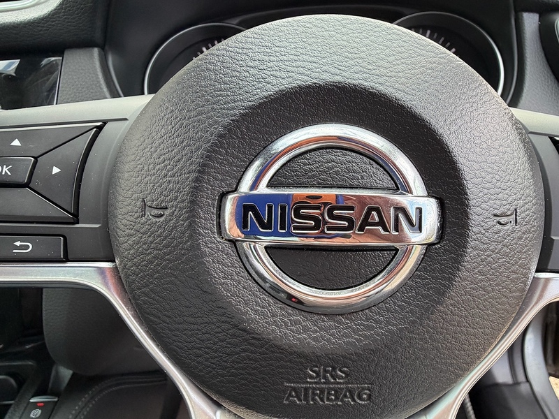 Nissan Qashqai 1.3 DIG-T Tekna SUV 5dr Petrol Manual Euro 6 (s/s) (140 ps) - U10003819