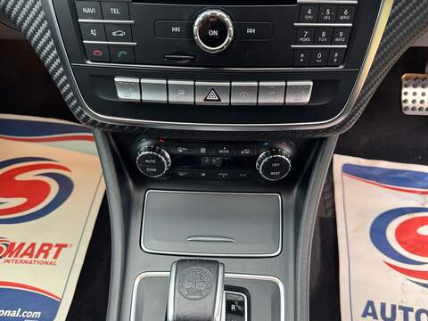 Mercedes-Benz A Class 2.0 A45 AMG Hatchback 5dr Petrol SpdS DCT 4MATIC Euro 6 (s/s) (381 ps) - U10003824