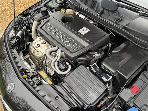 Mercedes-Benz A Class 2.0 A45 AMG Hatchback 5dr Petrol SpdS DCT 4MATIC Euro 6 (s/s) (381 ps) - U10003824