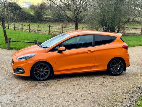 Ford Fiesta 1.5T EcoBoost ST Performance Edition Hatchback 3dr Petrol Manual Euro 6 (s/s) (200 ps) - U10003826