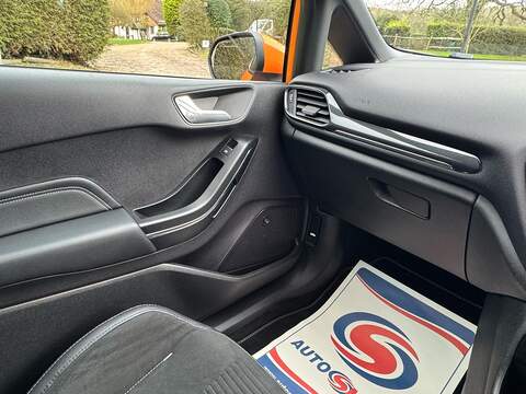 Ford Fiesta 1.5T EcoBoost ST Performance Edition Hatchback 3dr Petrol Manual Euro 6 (s/s) (200 ps) - U10003826