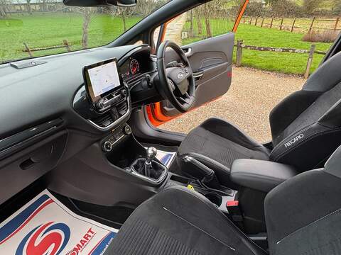 Ford Fiesta 1.5T EcoBoost ST Performance Edition Hatchback 3dr Petrol Manual Euro 6 (s/s) (200 ps) - U10003826