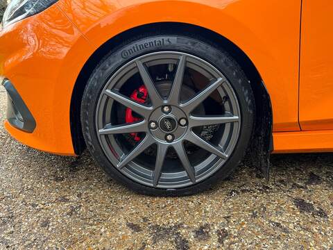 Ford Fiesta 1.5T EcoBoost ST Performance Edition Hatchback 3dr Petrol Manual Euro 6 (s/s) (200 ps) - U10003826