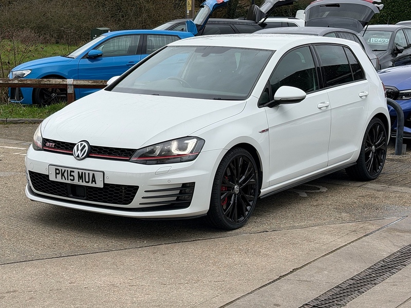 Volkswagen Golf 2.0 TSI BlueMotion Tech GTI Performance Hatchback 5dr Petrol Manual Euro 6 (s/s) (230 ps) - U10003828