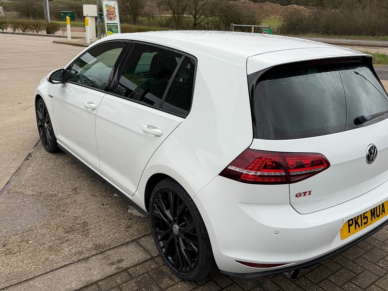 Volkswagen Golf 2.0 TSI BlueMotion Tech GTI Performance Hatchback 5dr Petrol Manual Euro 6 (s/s) (230 ps) - U10003828
