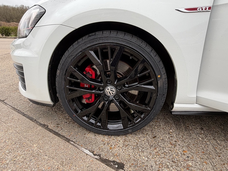 Volkswagen Golf 2.0 TSI BlueMotion Tech GTI Performance Hatchback 5dr Petrol Manual Euro 6 (s/s) (230 ps) - U10003828