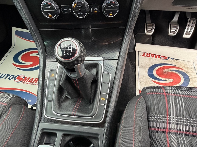 Volkswagen Golf 2.0 TSI BlueMotion Tech GTI Performance Hatchback 5dr Petrol Manual Euro 6 (s/s) (230 ps) - U10003828