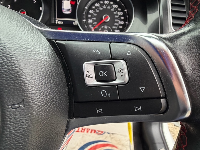 Volkswagen Golf 2.0 TSI BlueMotion Tech GTI Performance Hatchback 5dr Petrol Manual Euro 6 (s/s) (230 ps) - U10003828