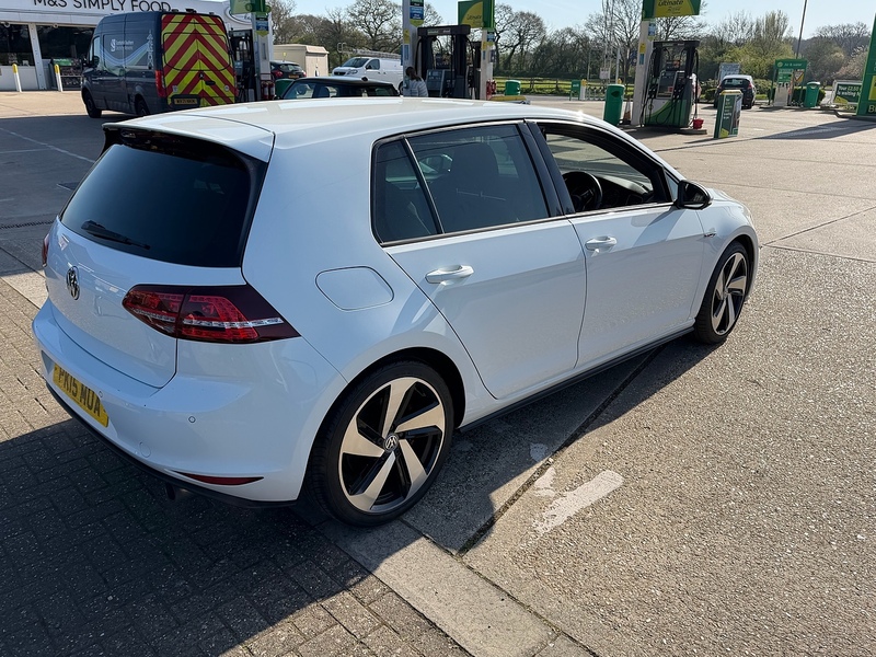 Volkswagen Golf 2.0 TSI BlueMotion Tech GTI Performance Hatchback 5dr Petrol Manual Euro 6 (s/s) (230 ps) - U10003828
