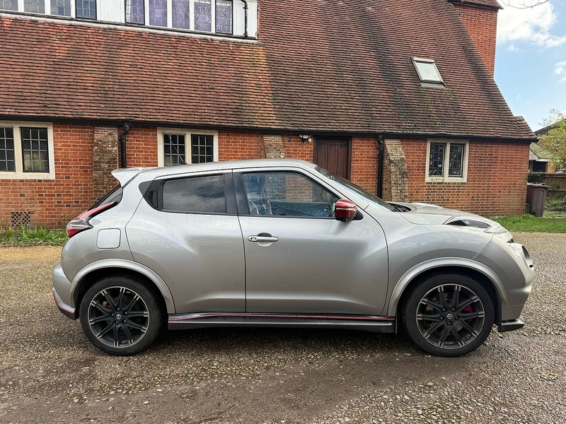 Nissan Juke 1.6 DIG-T Nismo RS SUV 5dr Petrol XTRON 4WD Euro 5 (214 ps) - U10003830