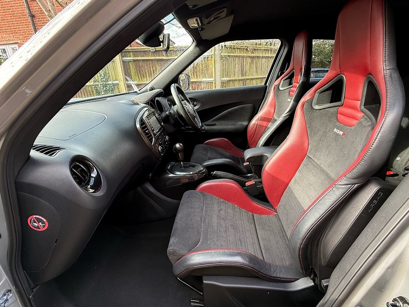 Nissan Juke 1.6 DIG-T Nismo RS SUV 5dr Petrol XTRON 4WD Euro 5 (214 ps) - U10003830