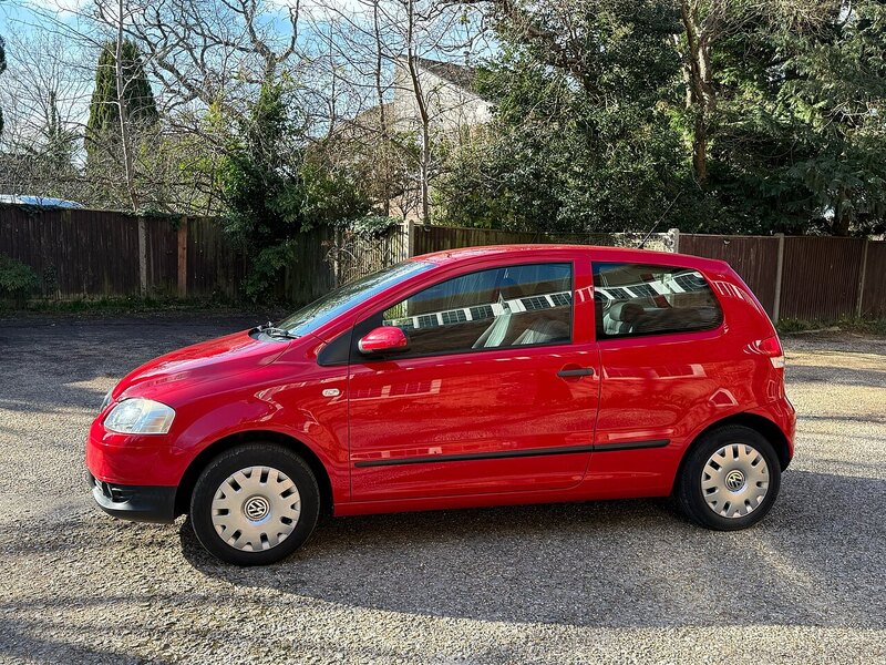 Volkswagen Fox 1.2 6V Urban Fox Hatchback 3dr Petrol Manual Euro 5 (60 ps) - U10003832