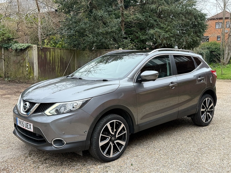 Nissan Qashqai 1.6 dCi Tekna SUV 5dr Diesel Manual 2WD Euro 5 (s/s) (130 ps) - U10003834