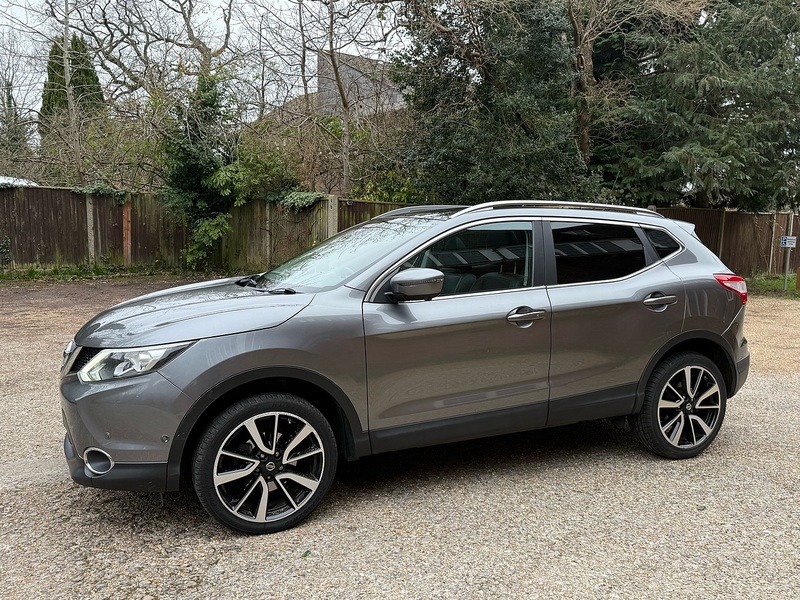 Nissan Qashqai 1.6 dCi Tekna SUV 5dr Diesel Manual 2WD Euro 5 (s/s) (130 ps) - U10003834