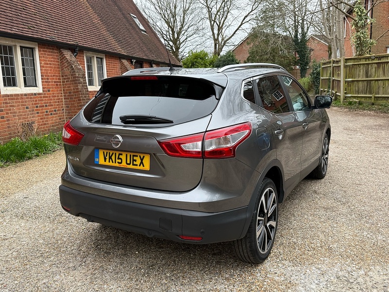 Nissan Qashqai 1.6 dCi Tekna SUV 5dr Diesel Manual 2WD Euro 5 (s/s) (130 ps) - U10003834