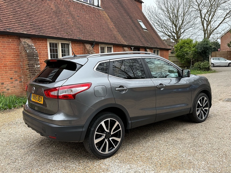 Nissan Qashqai 1.6 dCi Tekna SUV 5dr Diesel Manual 2WD Euro 5 (s/s) (130 ps) - U10003834