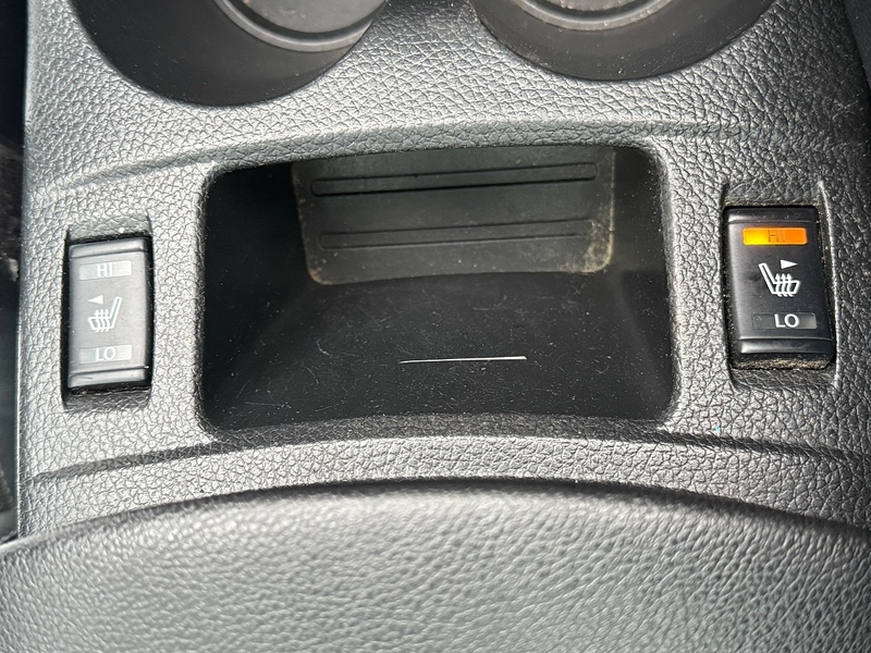 Nissan Qashqai 1.6 dCi Tekna SUV 5dr Diesel Manual 2WD Euro 5 (s/s) (130 ps) - U10003834