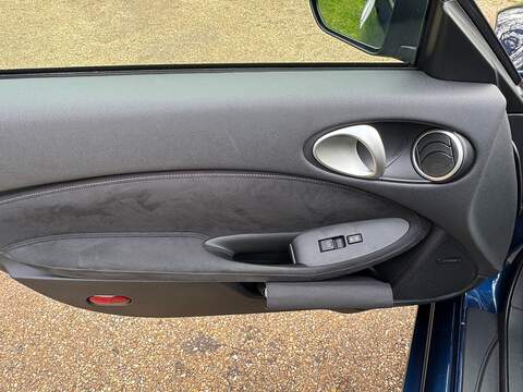 Nissan 370 Z 3.7 V6 GT Coupe 3dr Petrol Auto Euro 5 (328 ps) - U10003835