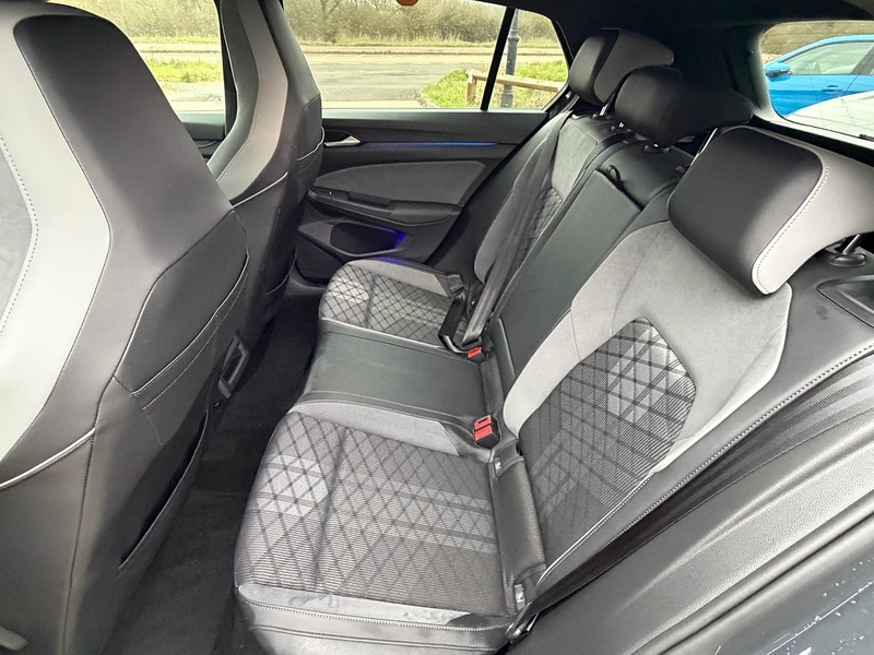 Volkswagen Golf 1.5 TSI R-Line Hatchback 5dr Petrol Manual Euro 6 (s/s) (150 ps) - U10003838