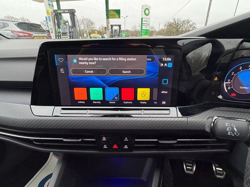 Volkswagen Golf 1.5 TSI R-Line Hatchback 5dr Petrol Manual Euro 6 (s/s) (150 ps) - U10003838