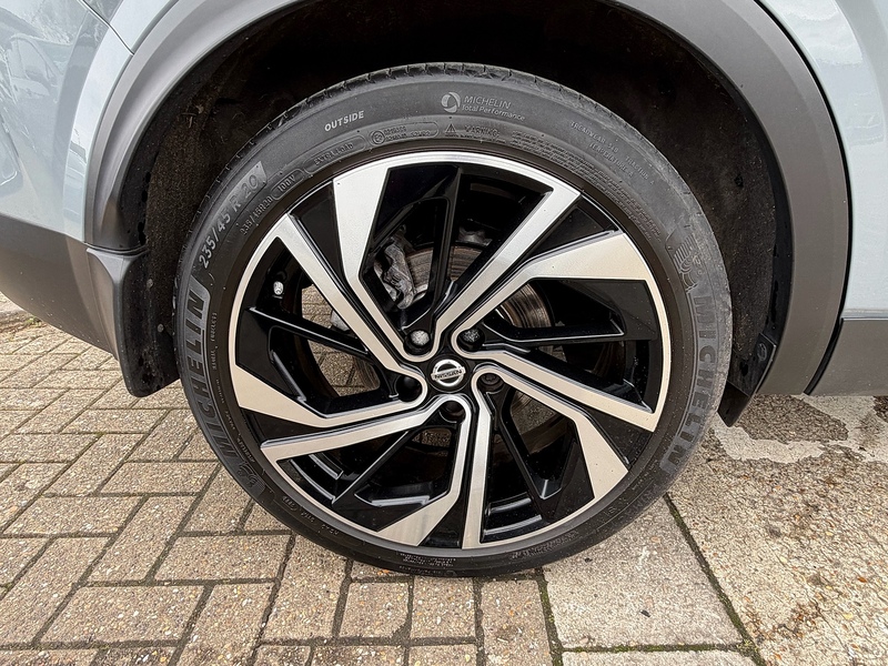 Nissan Qashqai 1.3 DIG-T MHEV Tekna+ SUV 5dr Petrol Hybrid XTRON Euro 6 (s/s) (158 ps) - U10003843