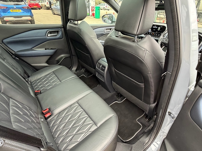 Nissan Qashqai 1.3 DIG-T MHEV Tekna+ SUV 5dr Petrol Hybrid XTRON Euro 6 (s/s) (158 ps) - U10003843