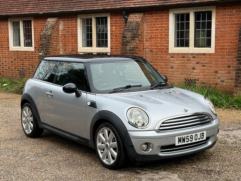 MINI Hatch 1.6 Cooper Hatchback 3dr Petrol Manual Euro 4 (120 ps) - U10003844