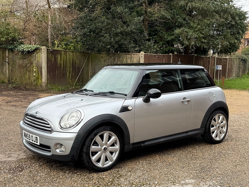 MINI Hatch 1.6 Cooper Hatchback 3dr Petrol Manual Euro 4 (120 ps) - U10003844